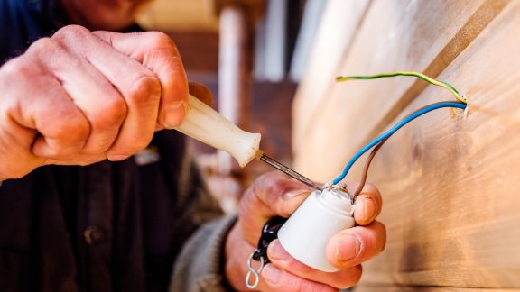 team safe logo and loggin truck