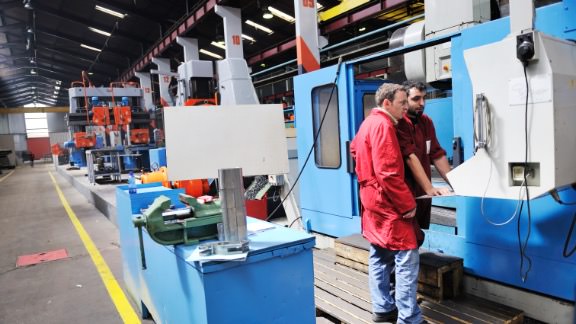 team safe logo and loggin truck